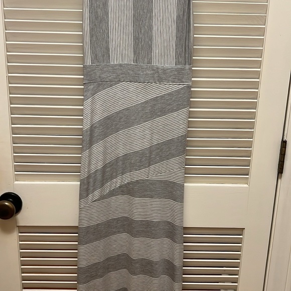 Go Couture Striped Maxi Dress in Grey Colorblock - Picture 11 of 17